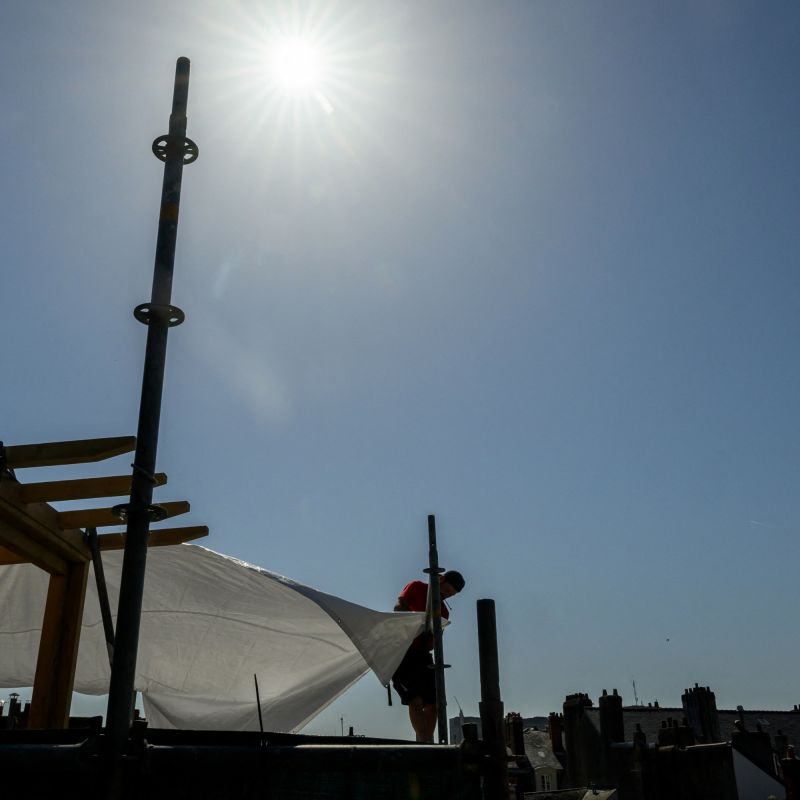 Canicule : la France sous une chaleur accablante, 72 départements en alerte