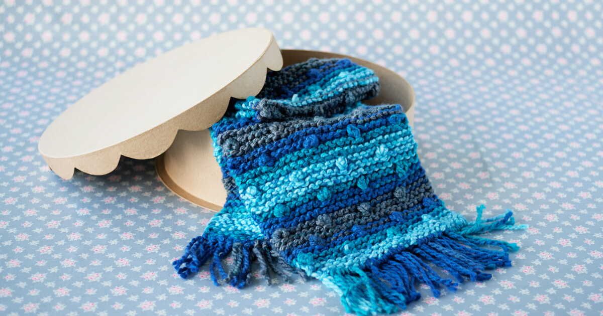 découvrez l'art du tricot avec une écharpe dotée de nopes